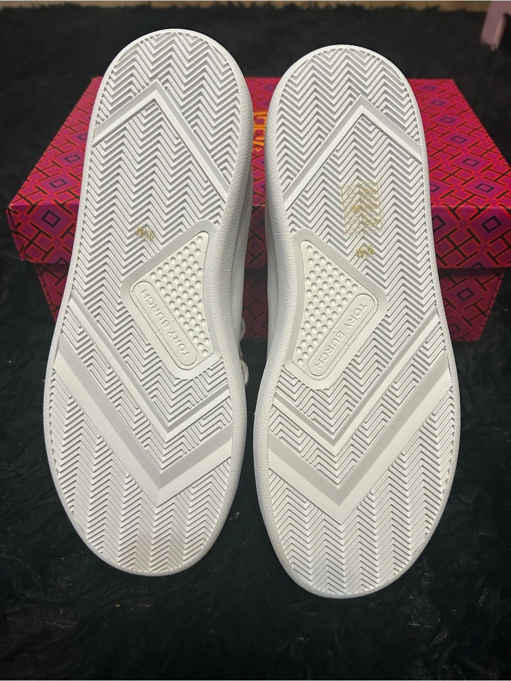 TORY BURCH TB white navy leather casual lace up shoes sneakers women’s 8.5 new